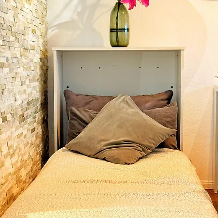 Gemuetliches Mit Balkon Und Tiefgaragenstellplatz *