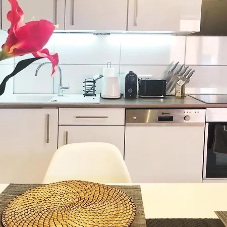 Gemuetliches Mit Balkon Und Tiefgaragenstellplatz