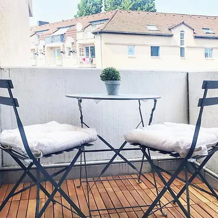 Gemuetliches Mit Balkon Und Tiefgaragenstellplatz *