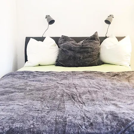 Gemuetliches Mit Balkon Und Tiefgaragenstellplatz Apartament *