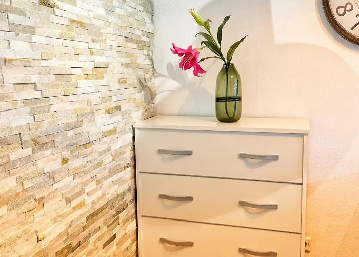 Gemuetliches Mit Balkon Und Tiefgaragenstellplatz Daire Wuppertal