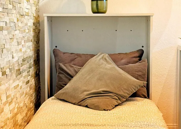 Gemuetliches Mit Balkon Und Tiefgaragenstellplatz *