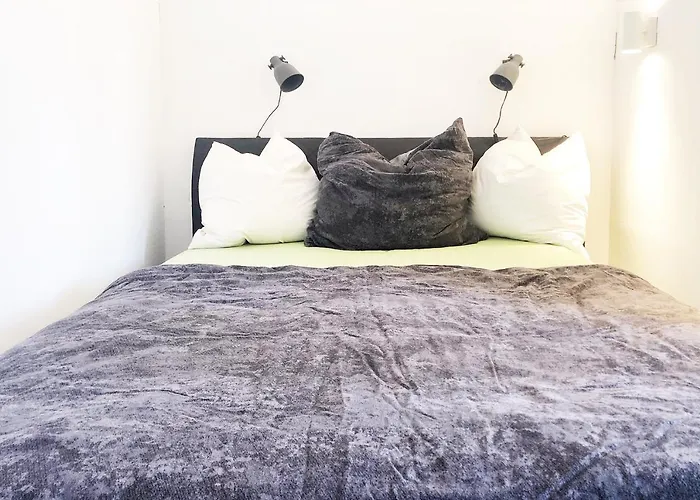 Gemuetliches Mit Balkon Und Tiefgaragenstellplatz Daire *